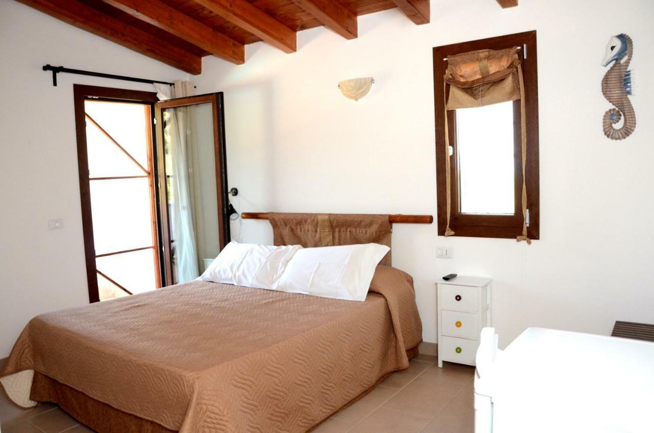 B&B Il Mirto Di Paola Torpè Dış mekan fotoğraf