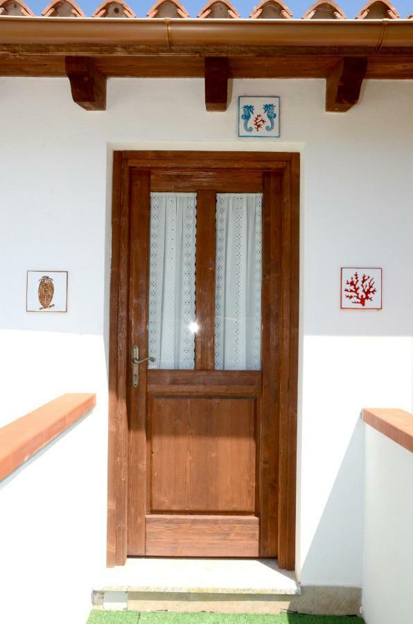 B&B Il Mirto Di Paola Torpè Dış mekan fotoğraf