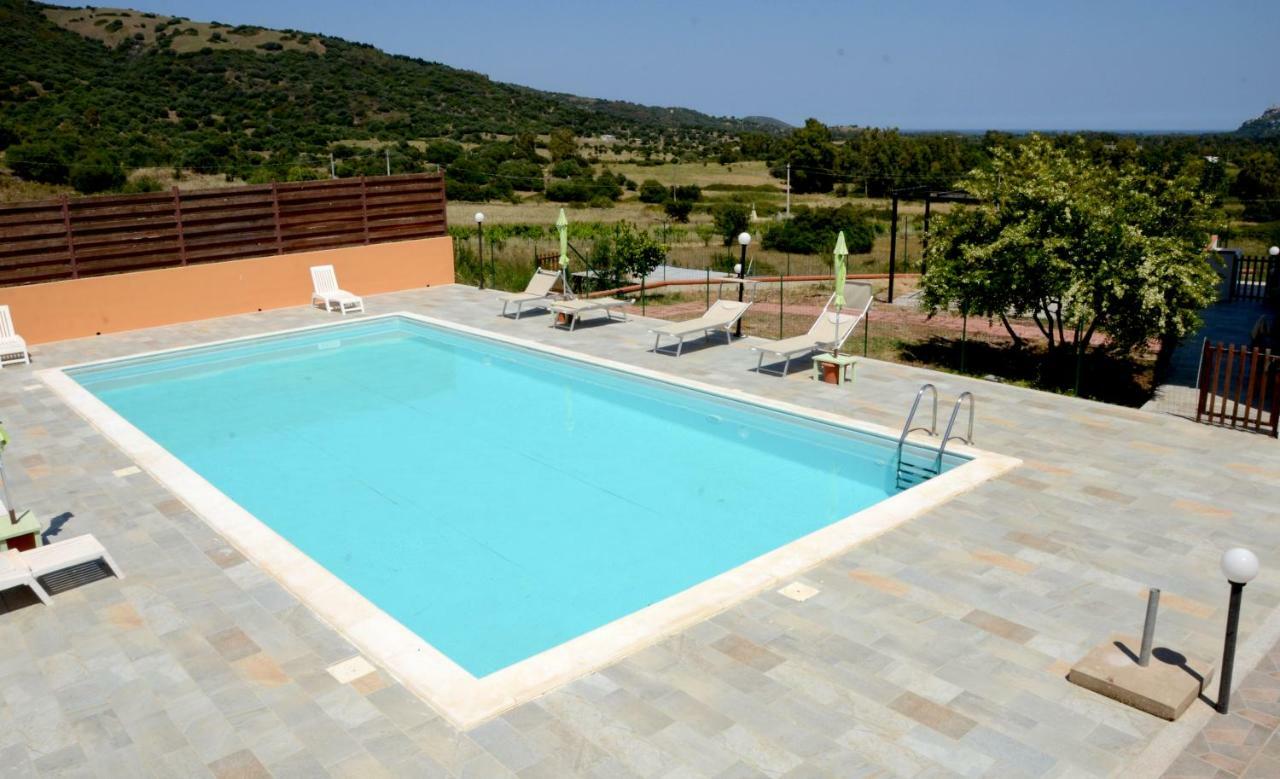 B&B Il Mirto Di Paola Torpè Dış mekan fotoğraf