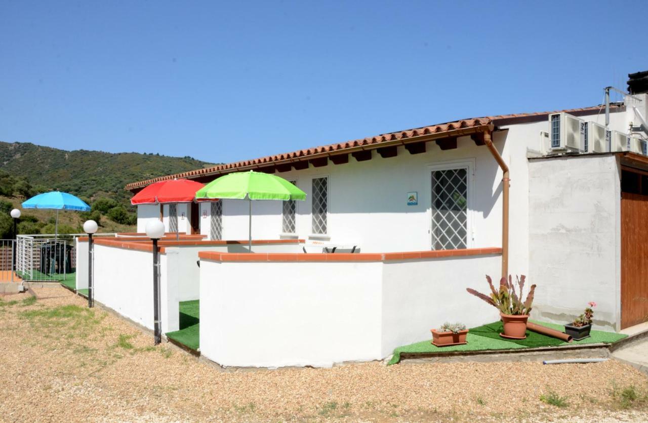 B&B Il Mirto Di Paola Torpè Dış mekan fotoğraf